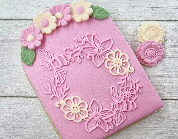 Debosser - Bees on a Floral Wreath (Cookie / Fondant Embosser)