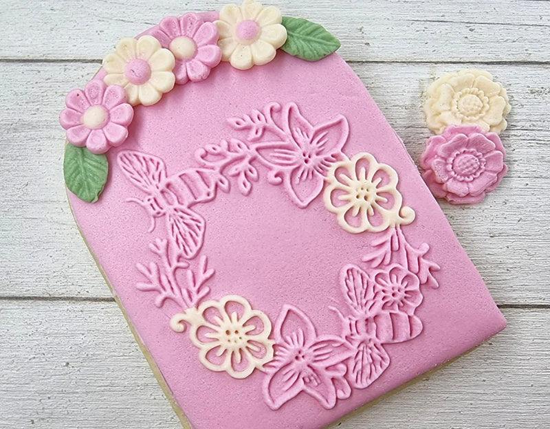 Debosser - Bees on a Floral Wreath (Cookie / Fondant Embosser)