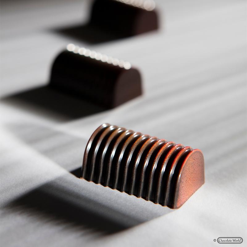 Chocolate Mould - Buche Pleated - Polycarbonate