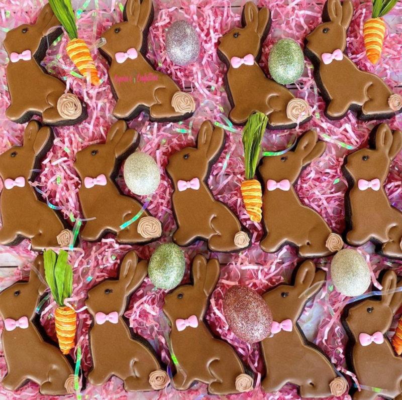 Cookie Cutter - 5 inch Sitting Rabbit with recipe card